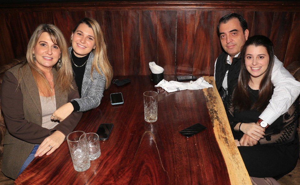 Ale Sáenz de Garza, Ivanna Garza, Luis Garza y Camila Garza / Foto: Daniel Saldívar