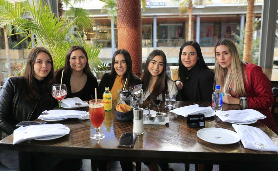 Paulina Casas, Bárbara Acuña, Kimberly Chávez, Cecilia Treviño, Paola Cavazos y Daniela Aranda / Foto: Daniel Saldívar