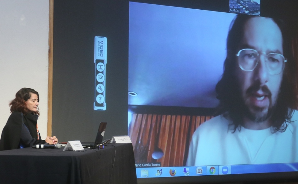 Taiyana Pimentel presentó en conferencia de prensa la primera exposición del año del artista Mario García Torres en MARCO a celebrarse en febrero.