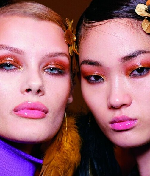 Ojos marcados y efecto glossy en los labios son el trend más fuerte para esta temporada.