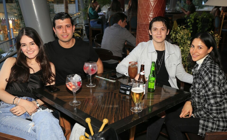 María Blanco, Sergio Vázquez, Alan Contreras y Karen Peña. FOTO: DANIEL SALDÍVAR