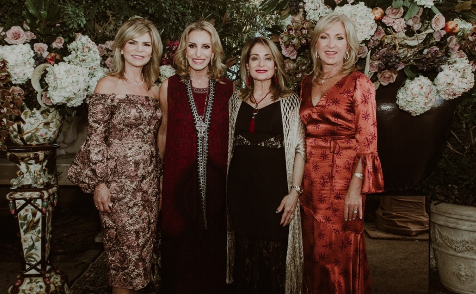 Graciela Calderón de Rubio junto a sus amigas / Foto: Daniela Villarreal