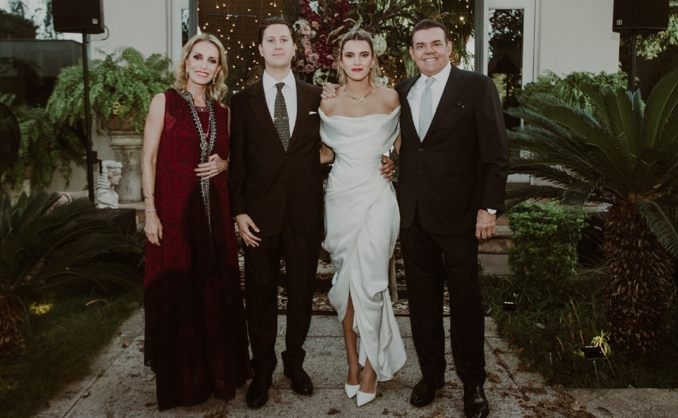 Papás de la novia Graciela Calderón de Rubio, Javier Chacón, Graciela Rubio y  Carlos Rubio / Foto: Daniela Villarreal