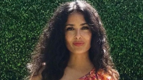 Salma Hayek presume sus nuevos tatuajes en el pecho (Foto: Intagram)