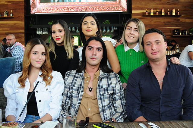 Diana Bourrel, Penélope Hernández, Fernanda Castañeda, Sofía Salgado y Aldo Lefaure