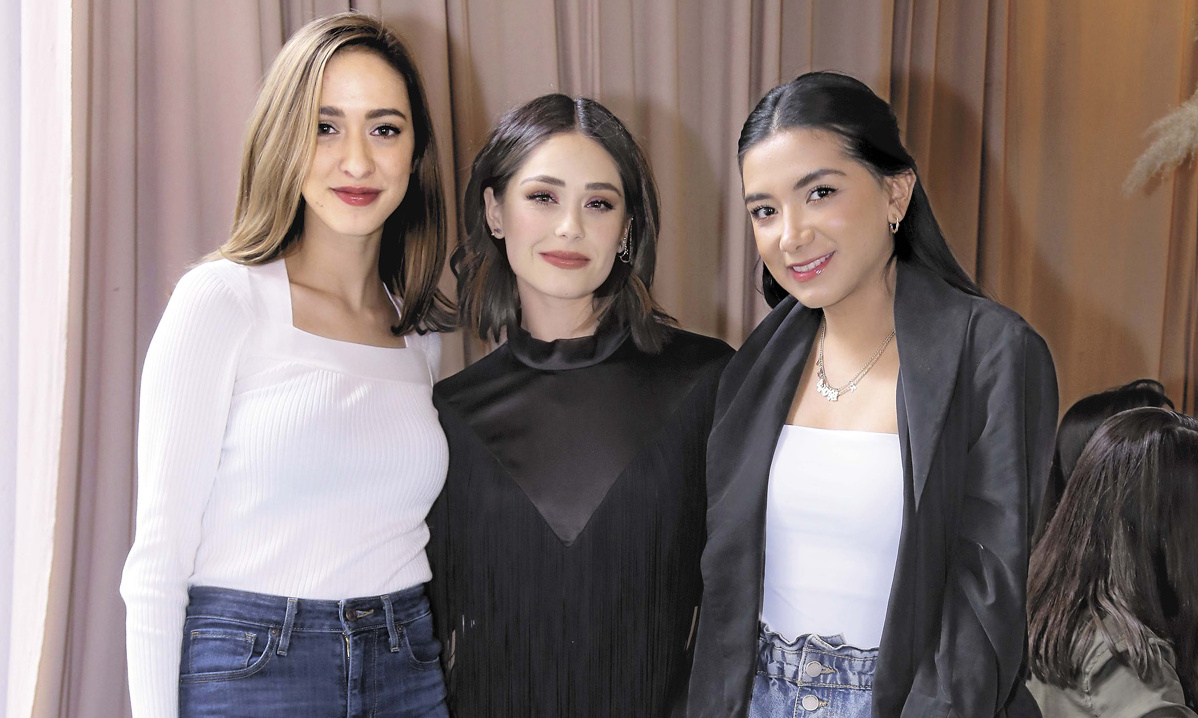Andrea, Valeria y Regina
