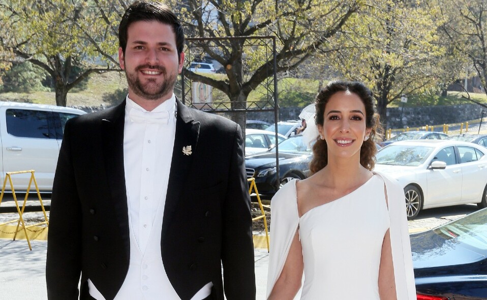 La pareja celebró su boda religiosa con sus seres más queridos.  FOTO: OMAR VALDEZ