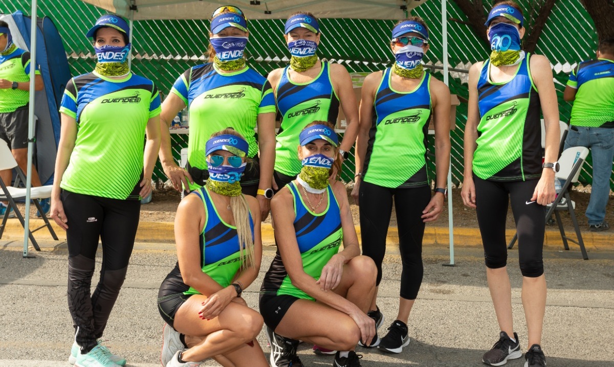 Grupo femenil del club de corredores Duendes del Valle /Foto: Omar Valdez
