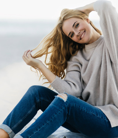 ¿Vuelven los pantalones acampanados? Descubre los jeans que están en tendencia este año / Foto: Cortesía