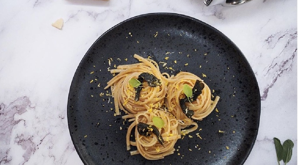 Ya sea como plato principal, acompañamiento o en ensaladas, la pasta aportan beneficios a la salud física y mental. (Foto Instagram)
