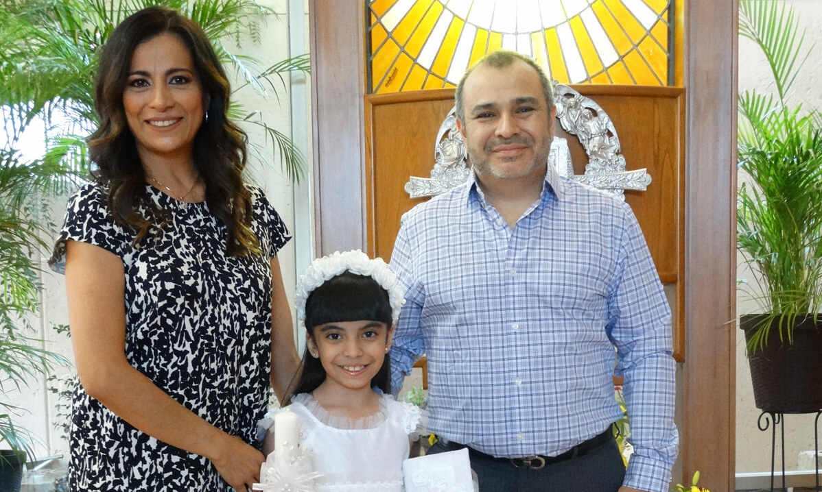 Pía, Ademir y Romina