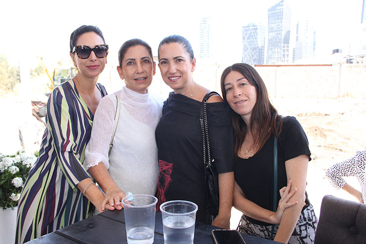 Claudia Leaño, Martha Leaño, Adriana Leaño y Martha Leaño.