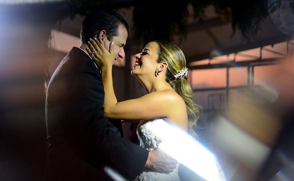 Paola bailando el vals junto a su papá / Fotos: Rafa Ibáñez