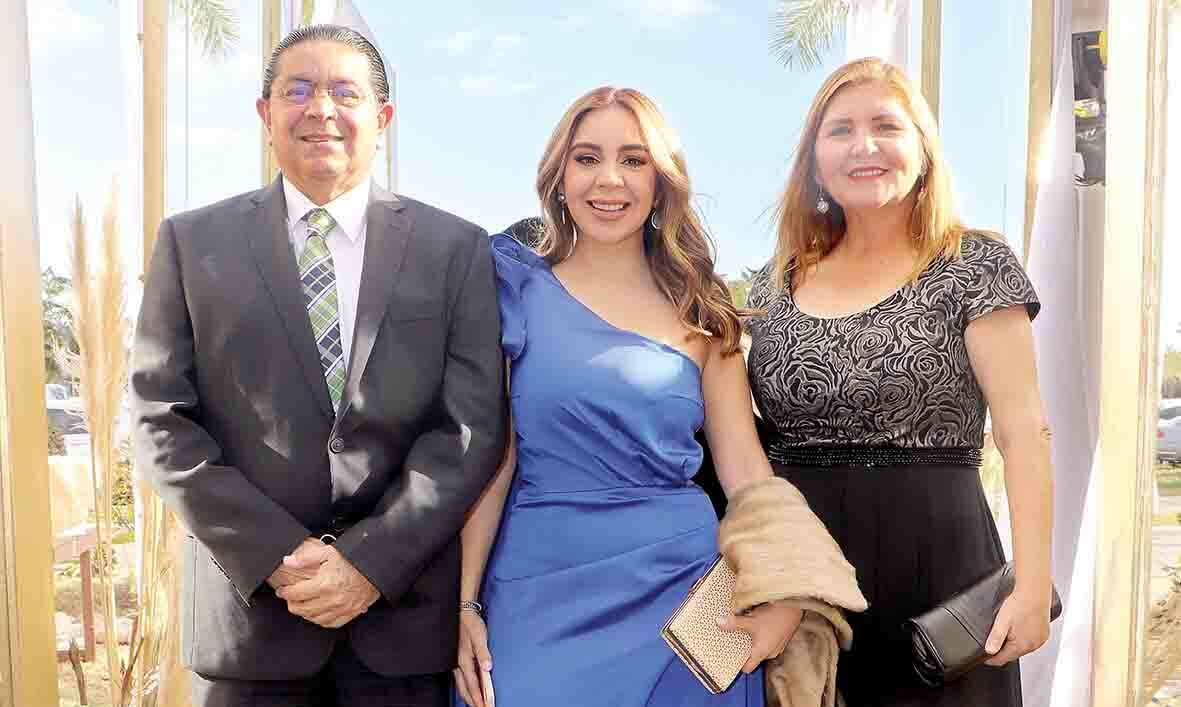 Óscar Izaguirre, Nora Izaguirre y Laura Acevedo/Fotos: Dennis Hernández / Ileana Fayad