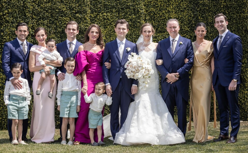 Familia de la novia. FOTO: MINO MORA