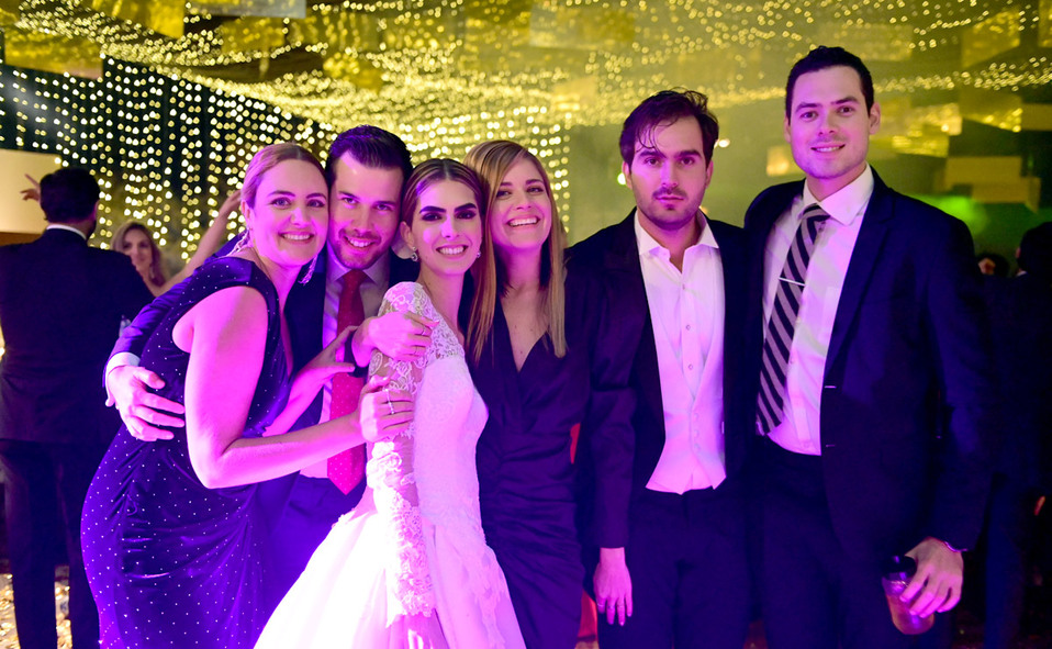Laura, Sergio, Diana, Natalia, Claudio y Chino