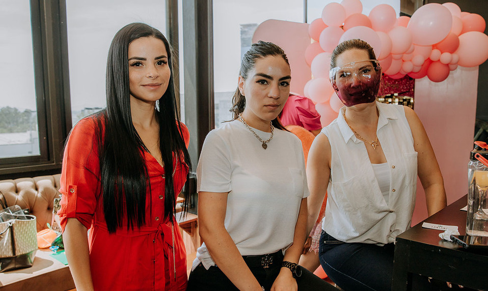 Mónica del Pino, Alejandra Valenci y Vero Zuñiga