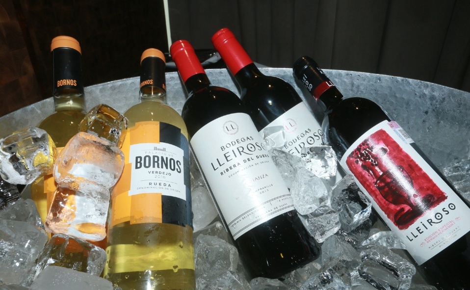 Vino blanco, tinto, rosado y de autor se ofrecieron en la cata / Foto: Omar Valdez