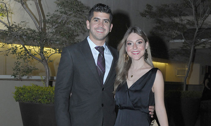 Pablo Hernández y Mayra Salazar