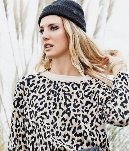 Adiós a las sudaderas oversize y al animal print; estas son las piezas que dejamos de usar este año/Foto: Cortesía
