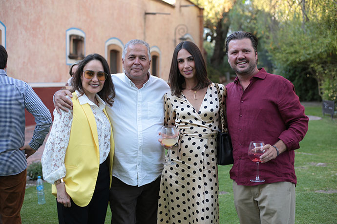 Ana Paula Pérez, Ernesto Serrano, Luciana Villagordoa y Javier Serrano