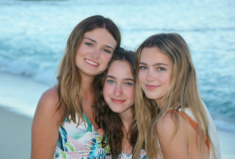 Brenda Sada, Carola Martínez y Dany Díaz