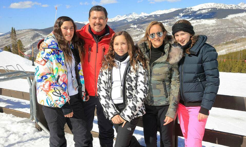 Balbina Robinson, Pepe Robinson, María Robinson,  Gabriela Martínez y Paulina Robinson