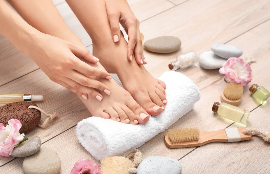 Te damos algunos sencillos tips para que cuides tus pies y puedas lucirlos al máximo (Foto: Cortesía)