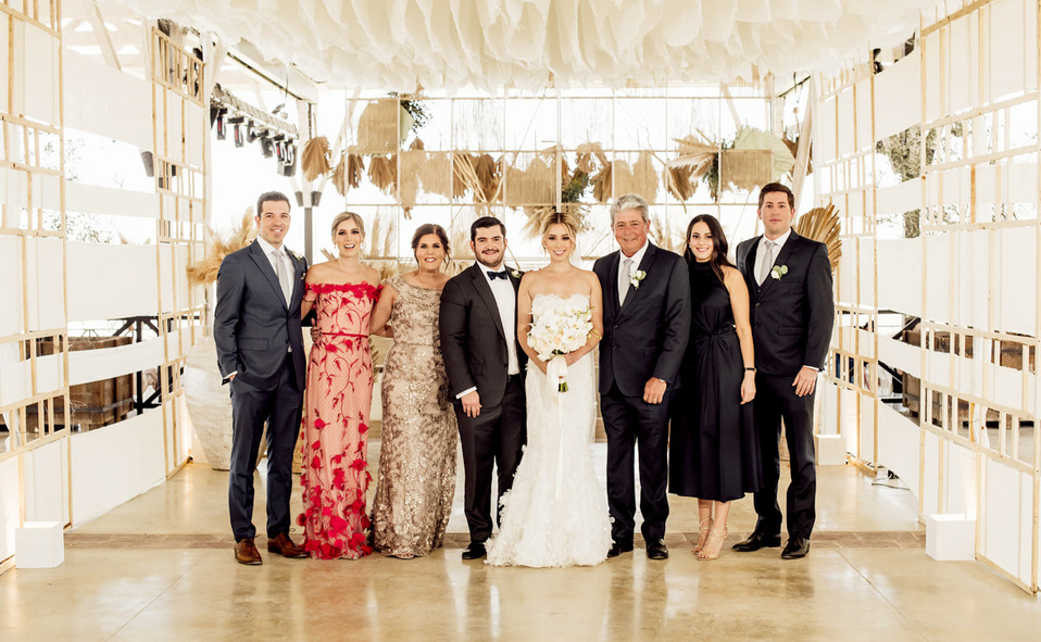 Familia de la novia. Gabriel, Ana Lorena, Lorena, Carlos, Larisa, Guillermo, Ingrid y Guillermo