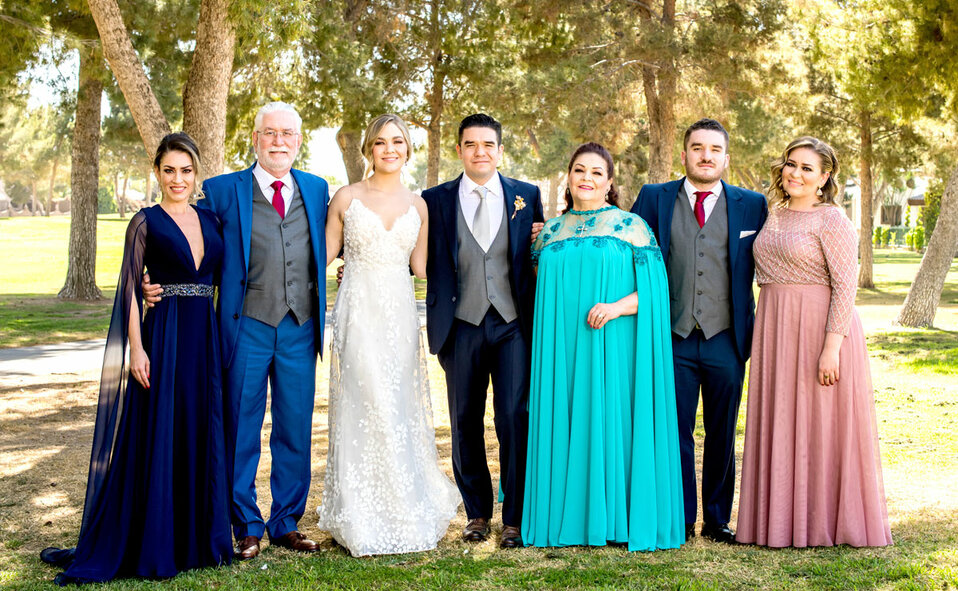 Familia del novio. Ruth, Armando, Ana Cris, Armando, Ruth, Alberto y Ángela