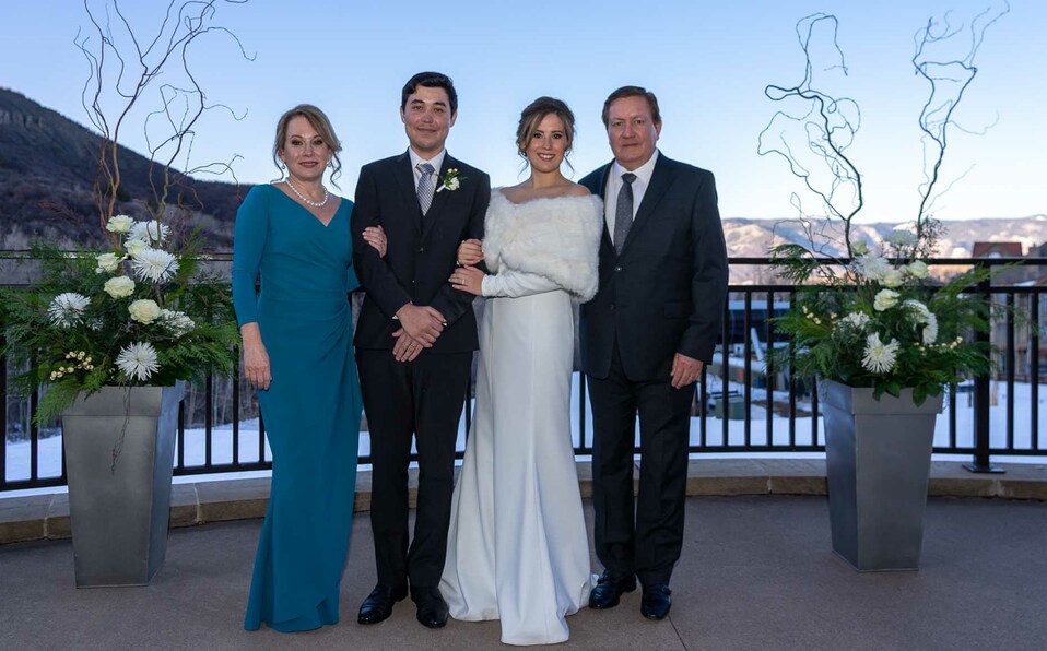 Papás de la Novia. Mónica Lucía Garza de Zambrano, Mónica Lucía Zambrano, Adrián Peña y José Hernán Zambrano