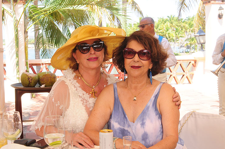 Patricia Aceves y Marisela Leaño