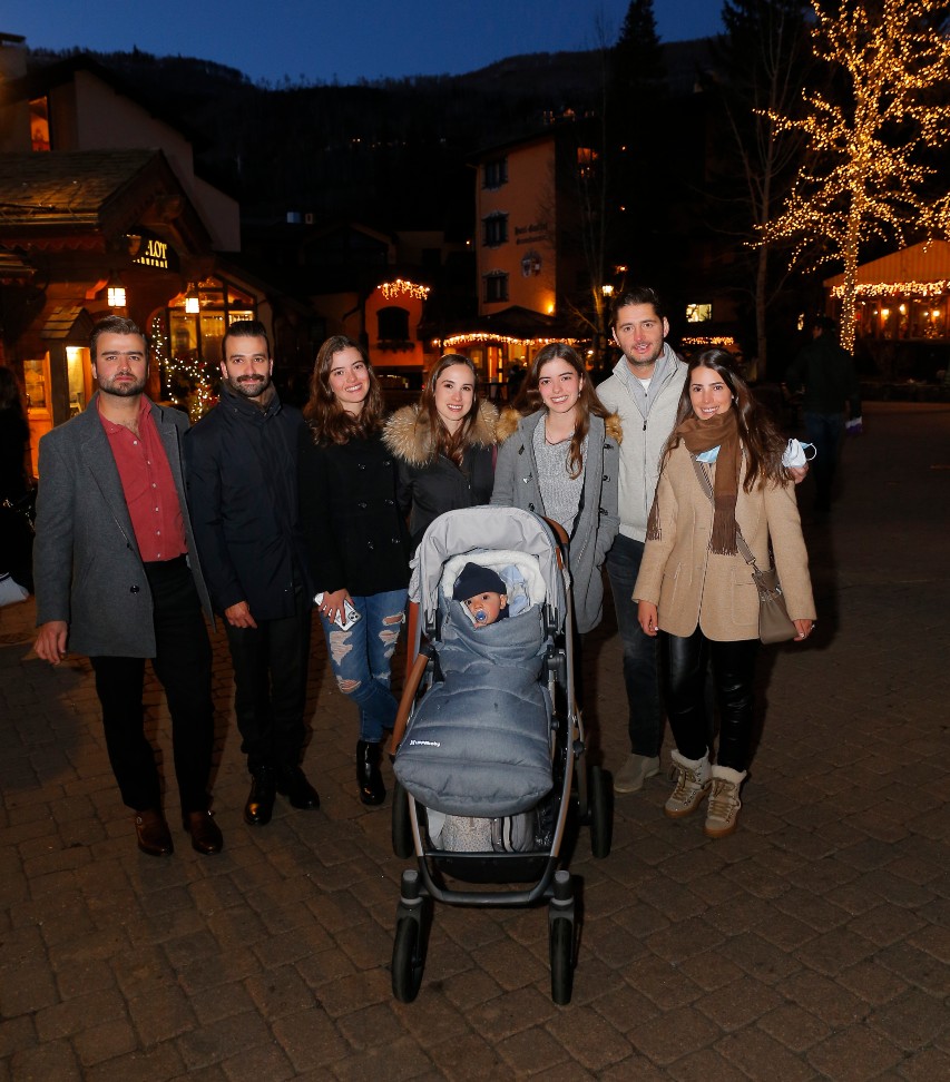 Daniel Moreno, Guillermo Moreno, Mariel Moreno, Mariana Moreno, Fernanda Moreno, José Manuel Suárez, Fernanda Riestra y Jose  Suárez.