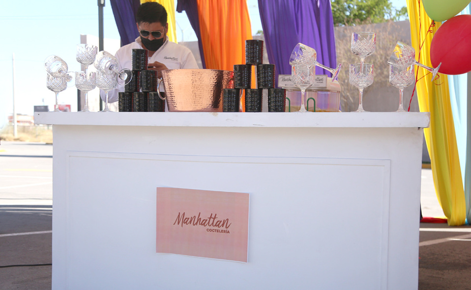 Mangonadas y piñas coladas de Manhattan Coctelería