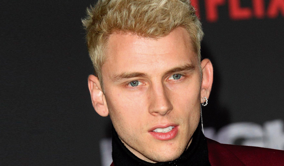 Machine Gun Kelly lanza UN/DN, marca de esmaltes