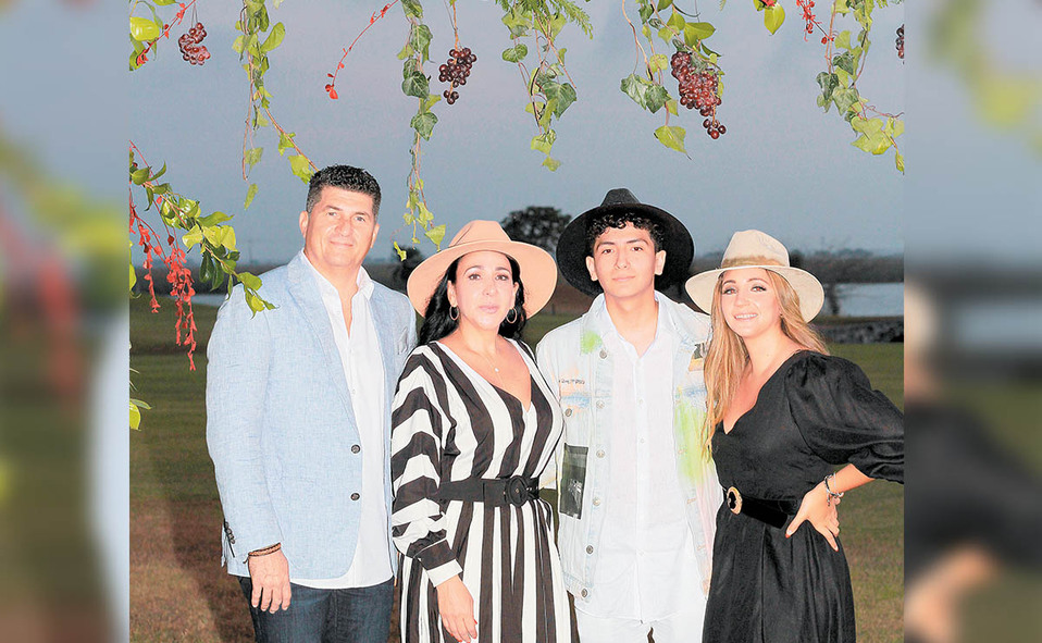 Cena especial para Silvia Torres/ Foto: José Chang