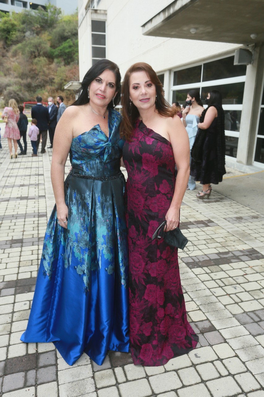 Angélica Rodríguez y Adriana de Williams. FOTO: OMAR VALDEZ