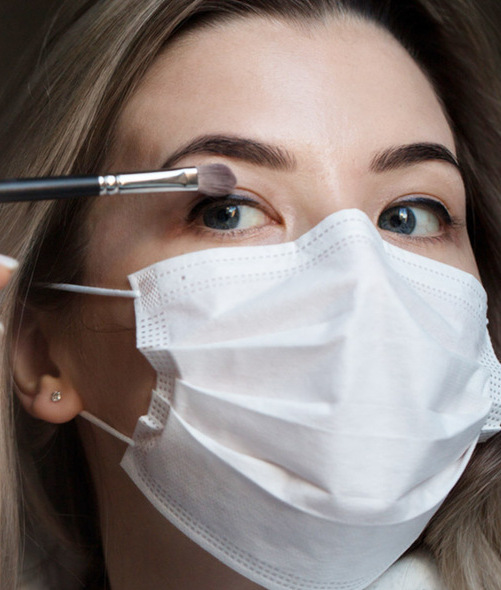 5 consejos que evitaran que tu maquillaje llegue a tu cubrebocas/Foto: Cortesía