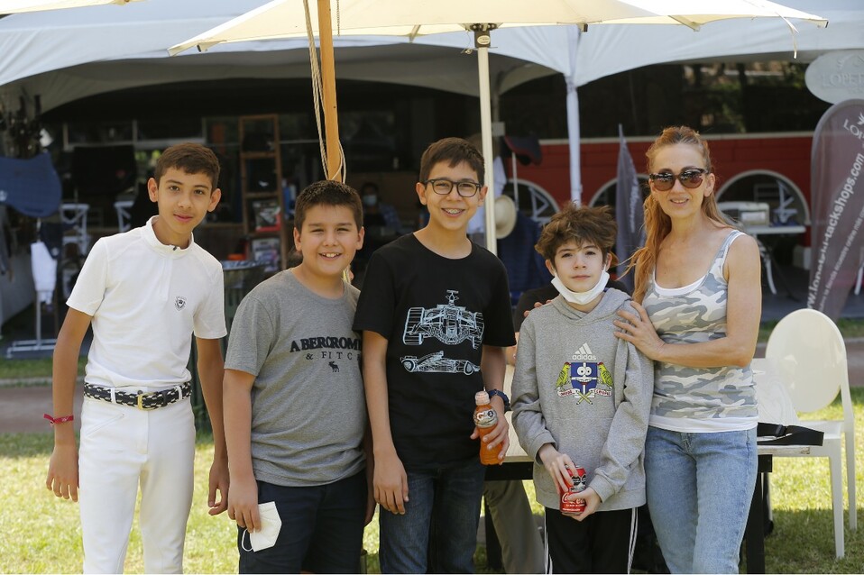 Felipe Sierra, Pablo Aldrete, Eugenio Aldrete, Gregorio Kobisher y Elizabeth de Kobisher. FOTO: DANIEL SALDÍVAR