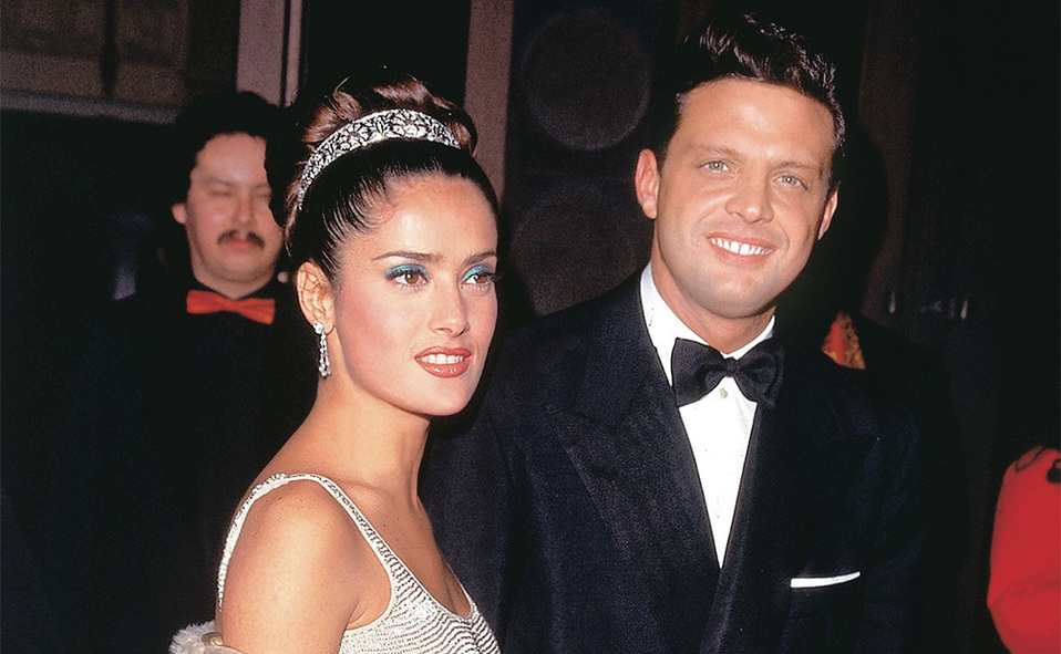 En una ocasión el cantante asistió a la premiación gracias a la invitación de Salma Hayek . Foto: Archivo