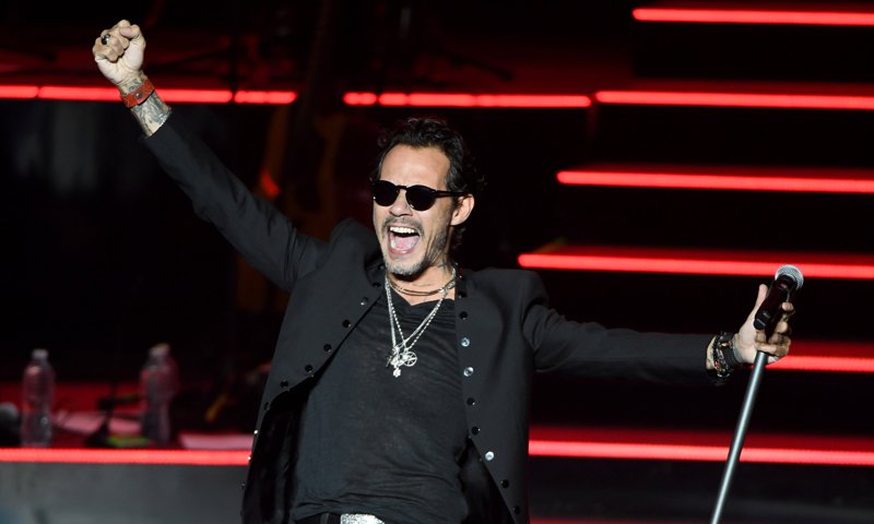 El puertorriqueño ha enviado mensajes a la comunidad hispana durante sus presentaciones. Foto: Instagram Marc Anthony