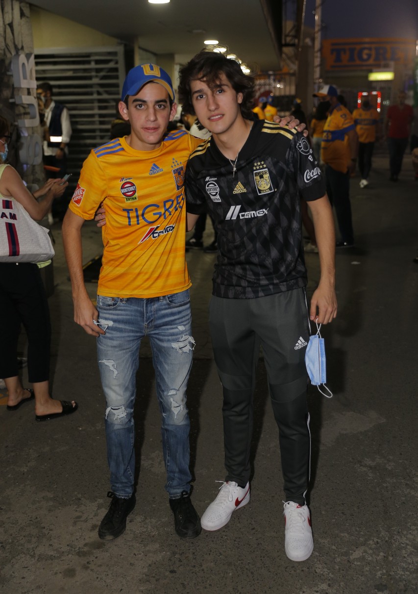 Roberto López y Juan Pablo Zuazua. FOTO: DANIEL SALDÍVAR