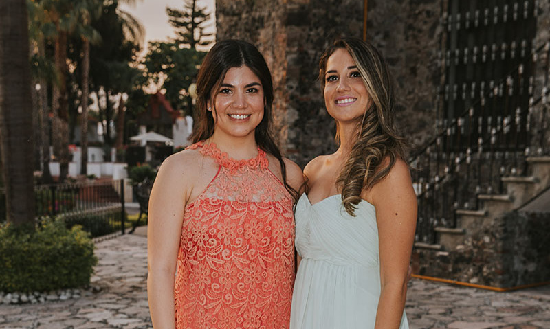 Valeria y Elizabeth Gómez