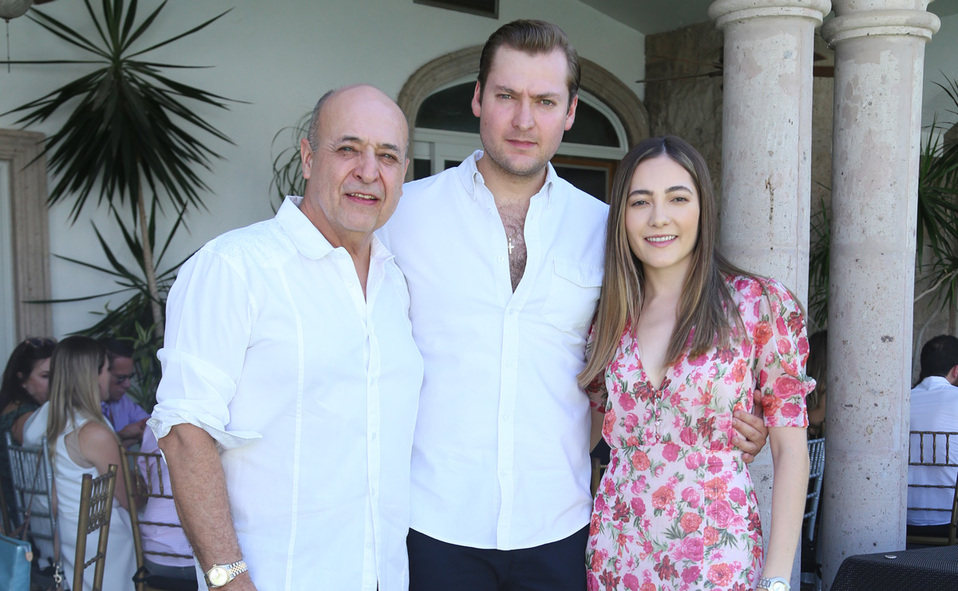 Beto, Ángel e Isabella