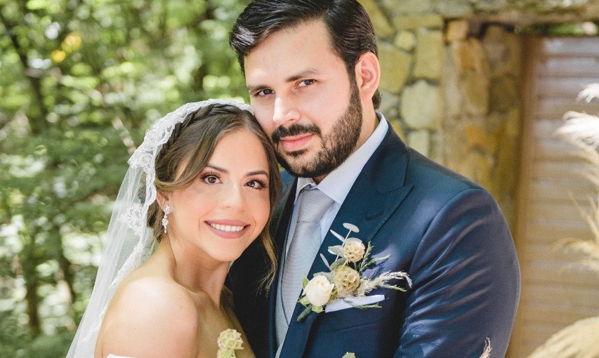 Russe y Mario festejaron su boda religiosa y civil el mismo día. FOTO: JULIO  ZABRE PARA UNO SESENTA