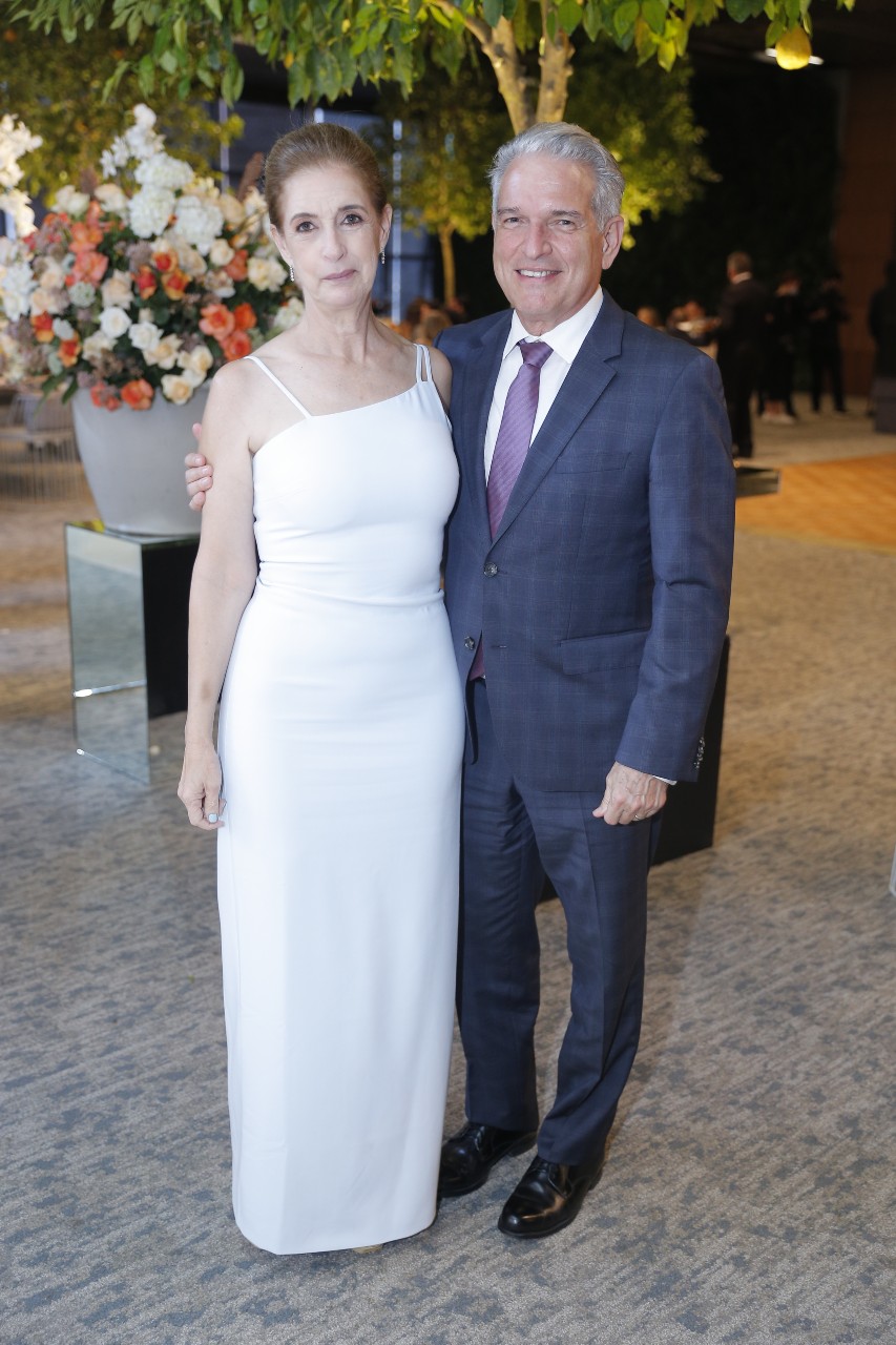 Carmen Chousal y Hugo de Anda. FOTO: DANIEL SALDÍVAR