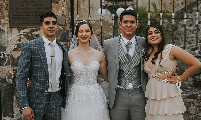 Daniel Cárdenas, Randi Lotherington, Iván Cárdenas y Paula Cárdenas