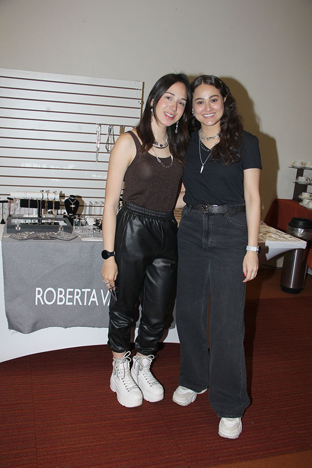 Luisa Flores y Carolina Villanueva