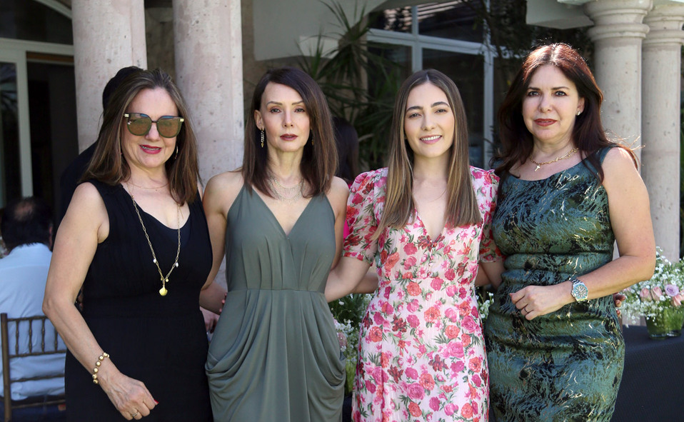 María Luisa, Liliana, Isabella y Luly