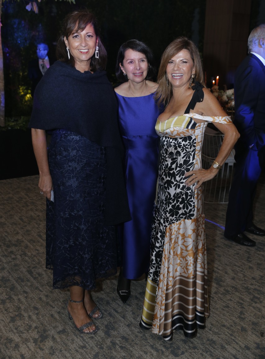Pily Salazar, Amalia Dadoo y Tere Ruiz. FOTO: DANIEL SALDÍVAR